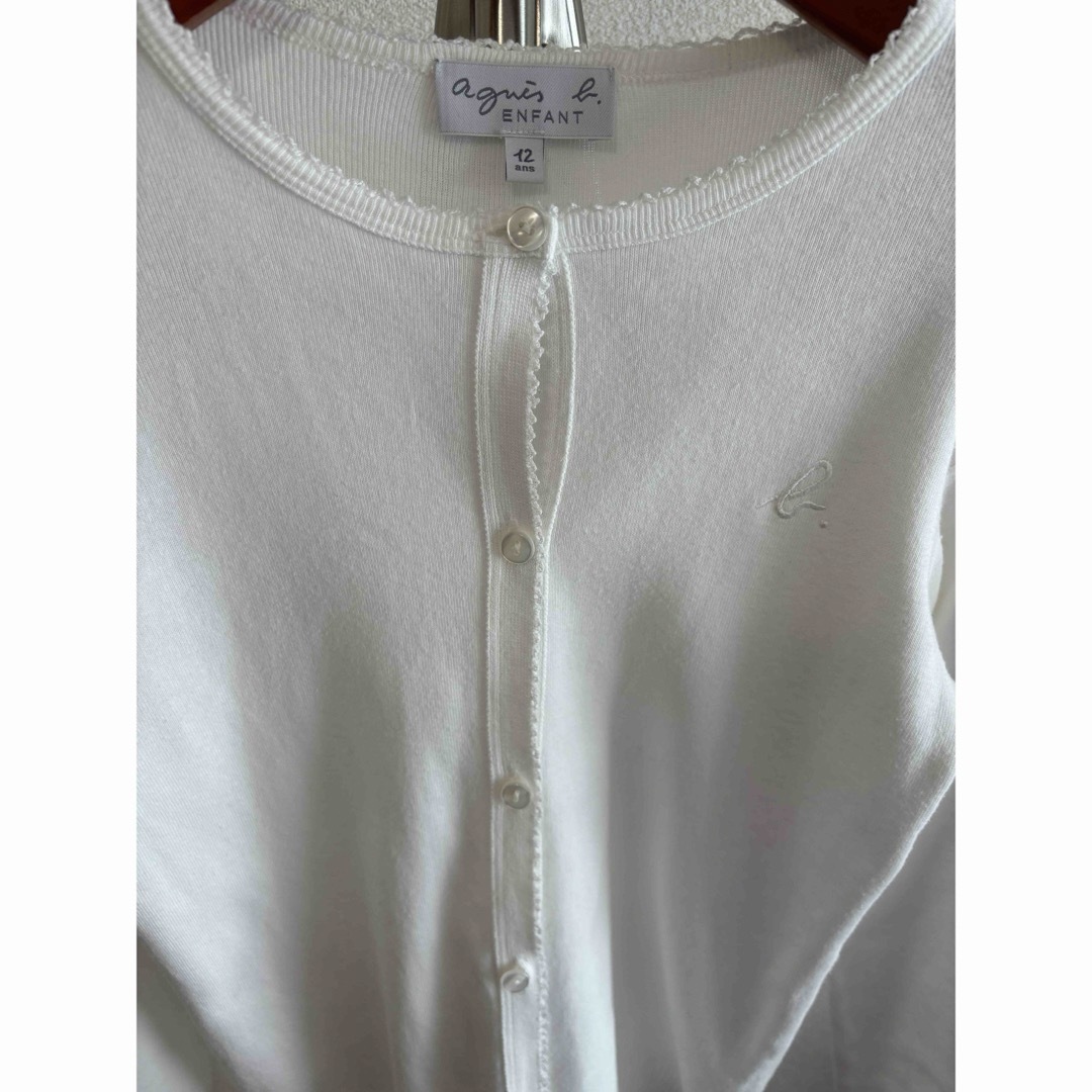agnes b.(アニエスベー)のアニエスベー　カーディガン　ワンポイント刺繍　ホワイト レディースのトップス(カーディガン)の商品写真