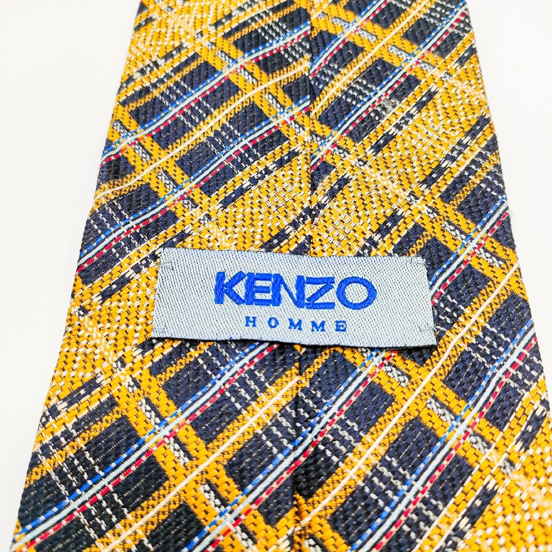KENZO(ケンゾー)の【美品!!】KENZO　ネクタイ　総柄　ゴールド×紺系★ラスト１点★ メンズのファッション小物(ネクタイ)の商品写真