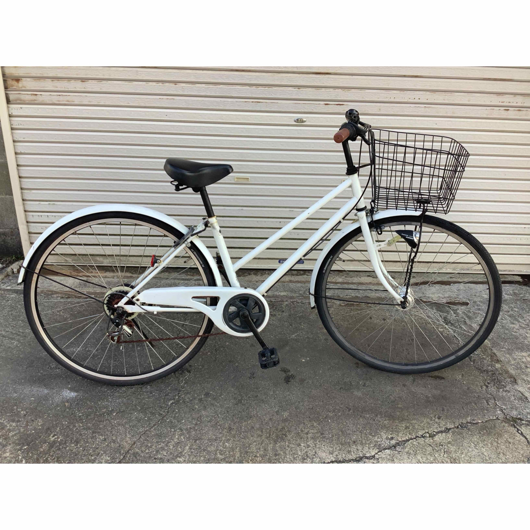 無名　シティーサイクル　27インチ　ホワイトボディー スポーツ/アウトドアの自転車(自転車本体)の商品写真