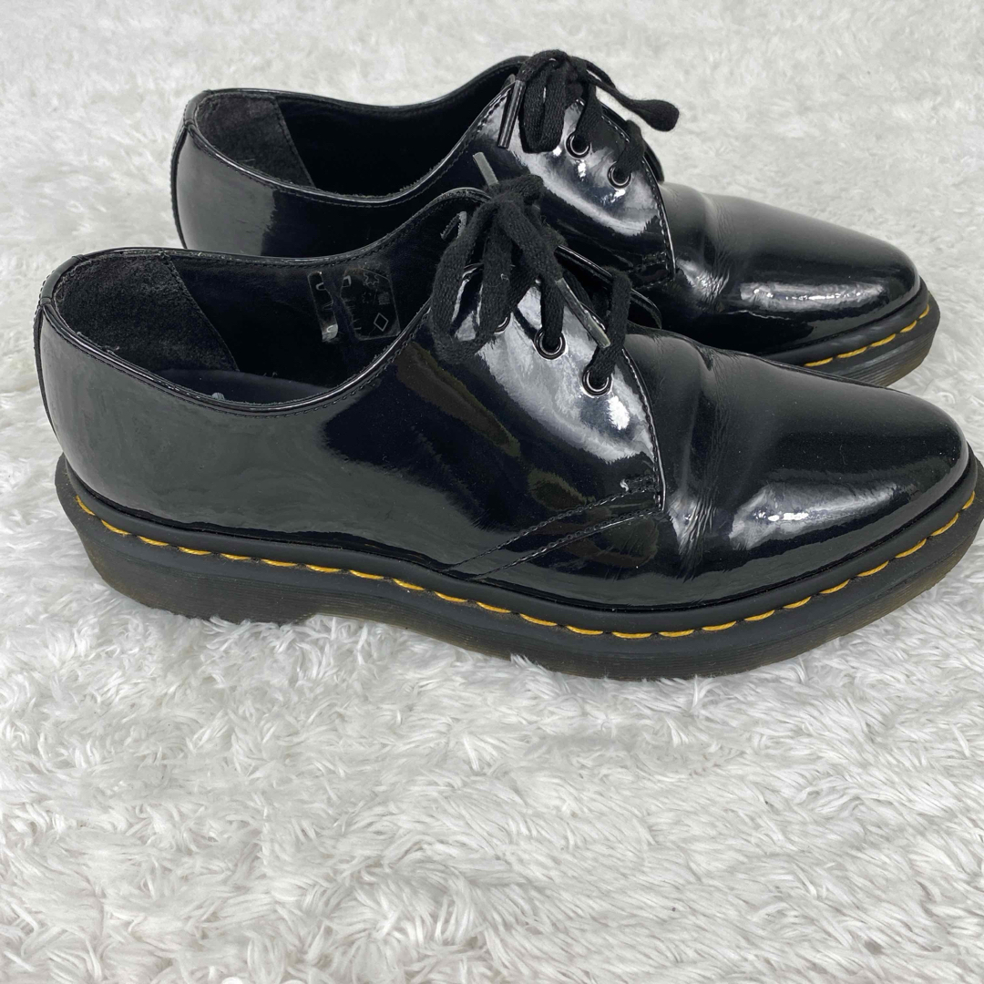 Dr.Martens(ドクターマーチン)の【美品】ドクターマーチン　DUPREE 26cm ブラック　エナメル　厚底 レディースの靴/シューズ(ローファー/革靴)の商品写真