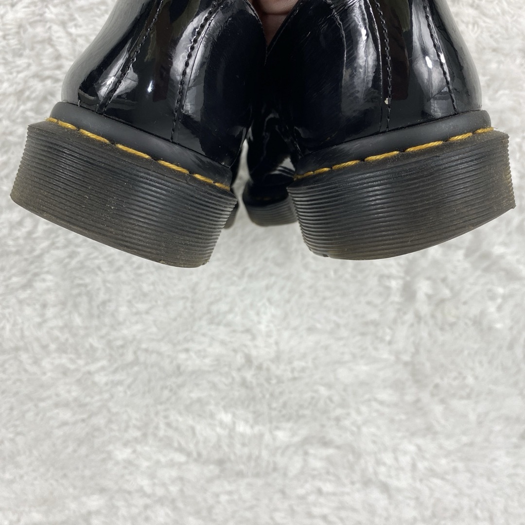 Dr.Martens(ドクターマーチン)の【美品】ドクターマーチン　DUPREE 26cm ブラック　エナメル　厚底 レディースの靴/シューズ(ローファー/革靴)の商品写真
