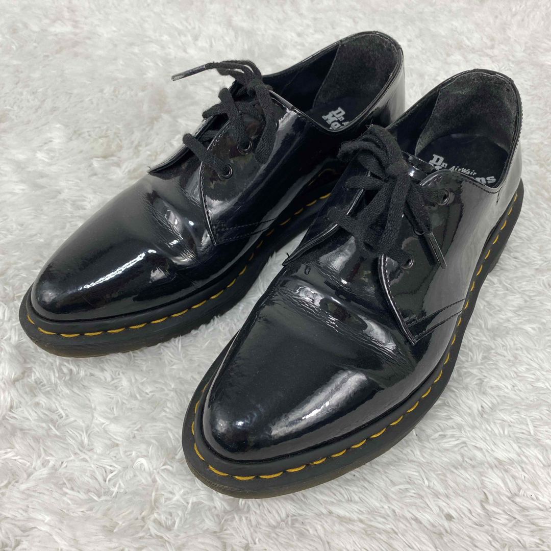 Dr.Martens(ドクターマーチン)の【美品】ドクターマーチン　DUPREE 26cm ブラック　エナメル　厚底 レディースの靴/シューズ(ローファー/革靴)の商品写真