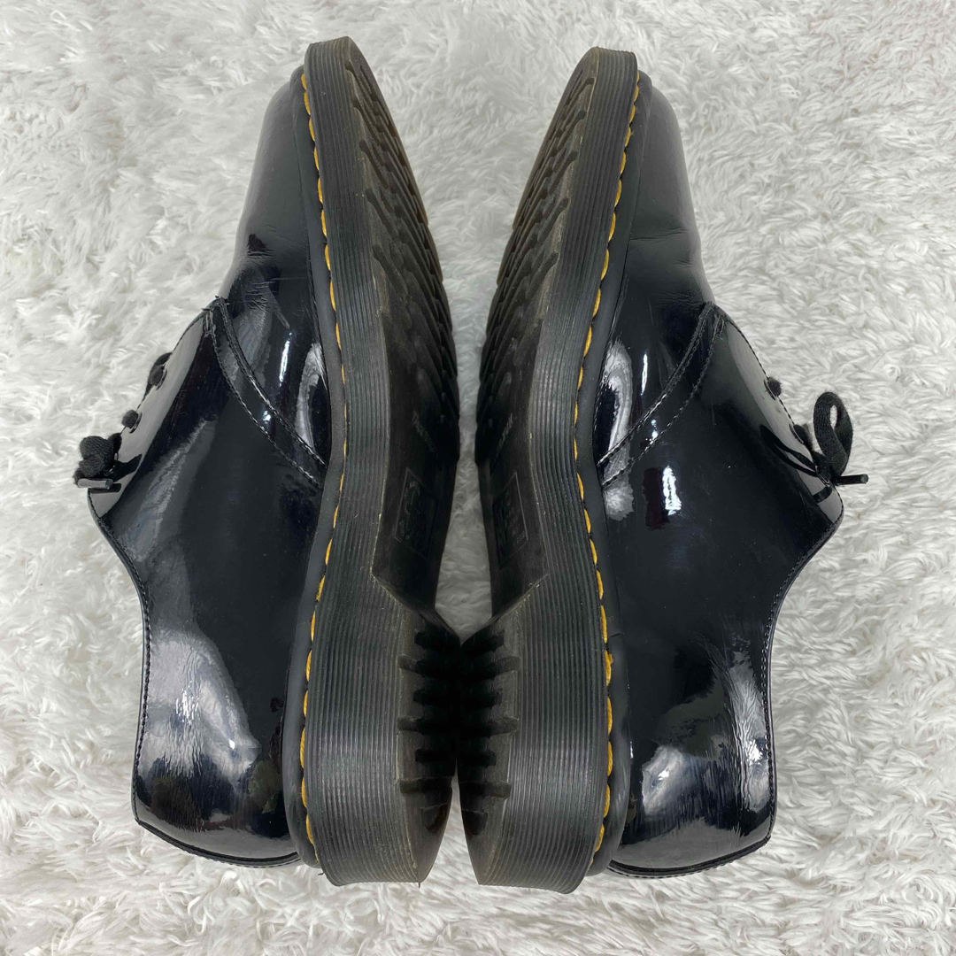 Dr.Martens(ドクターマーチン)の【美品】ドクターマーチン　DUPREE 26cm ブラック　エナメル　厚底 レディースの靴/シューズ(ローファー/革靴)の商品写真