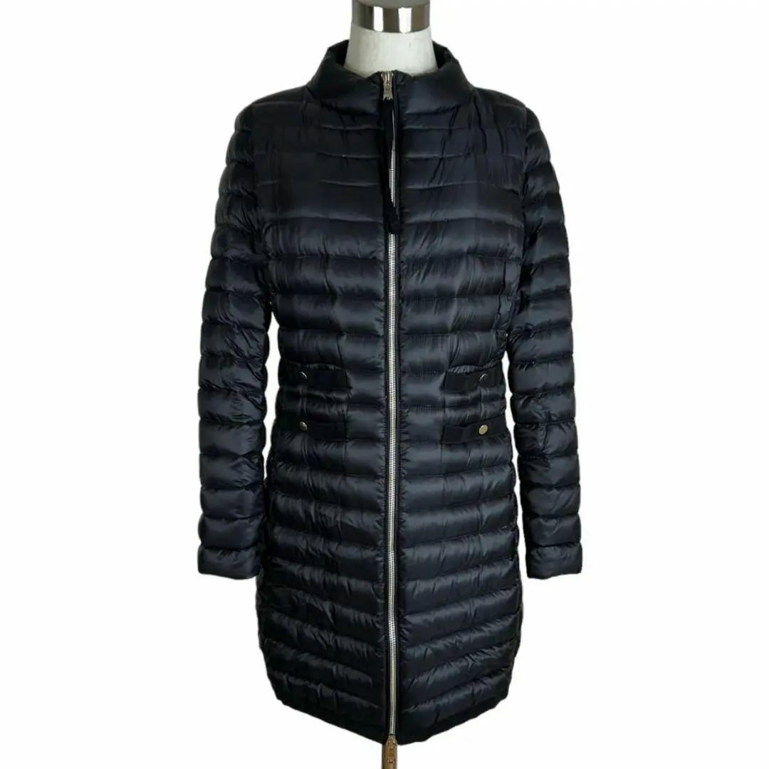 MONCLER(モンクレール)のMONCLER モンクレール ダウンコート ブラック AUBRY 1 レディースのジャケット/アウター(ダウンコート)の商品写真