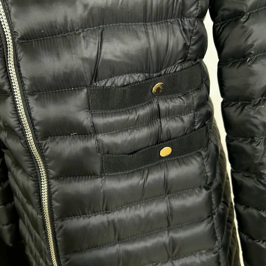 MONCLER(モンクレール)のMONCLER モンクレール ダウンコート ブラック AUBRY 1 レディースのジャケット/アウター(ダウンコート)の商品写真