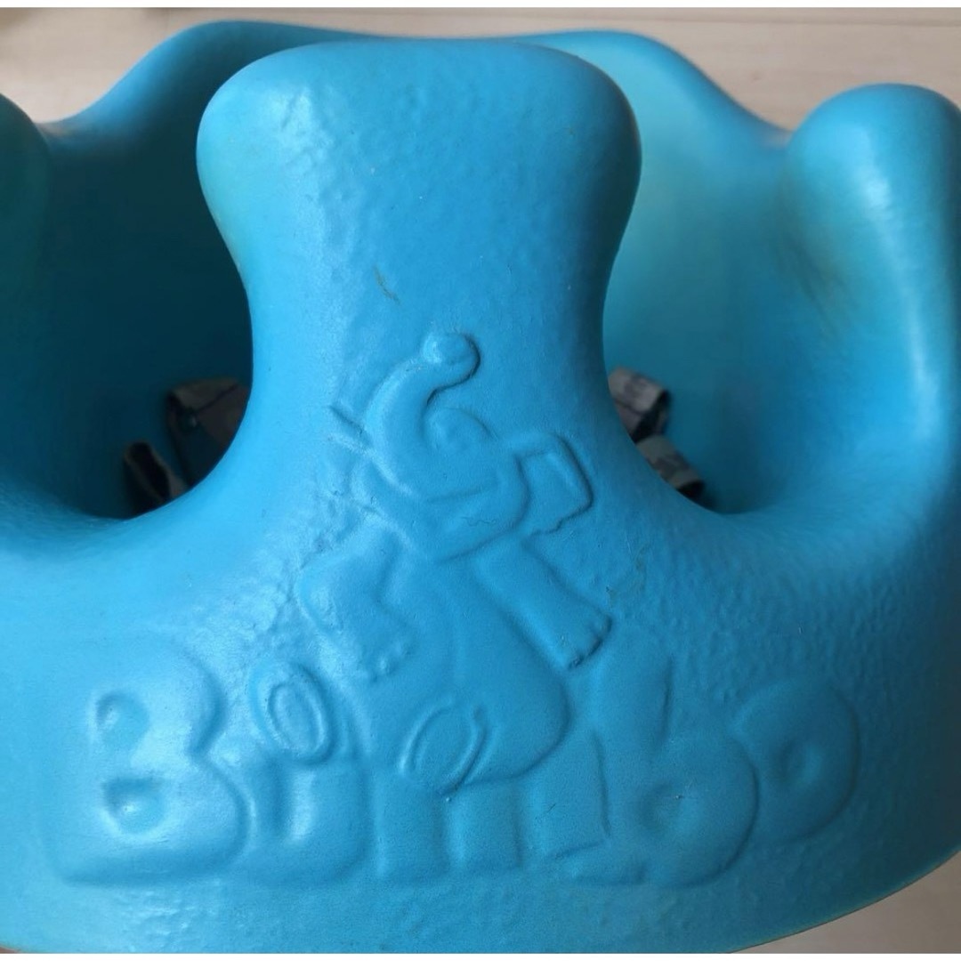 Bumbo(バンボ)のバンボ　ブルー キッズ/ベビー/マタニティの授乳/お食事用品(その他)の商品写真