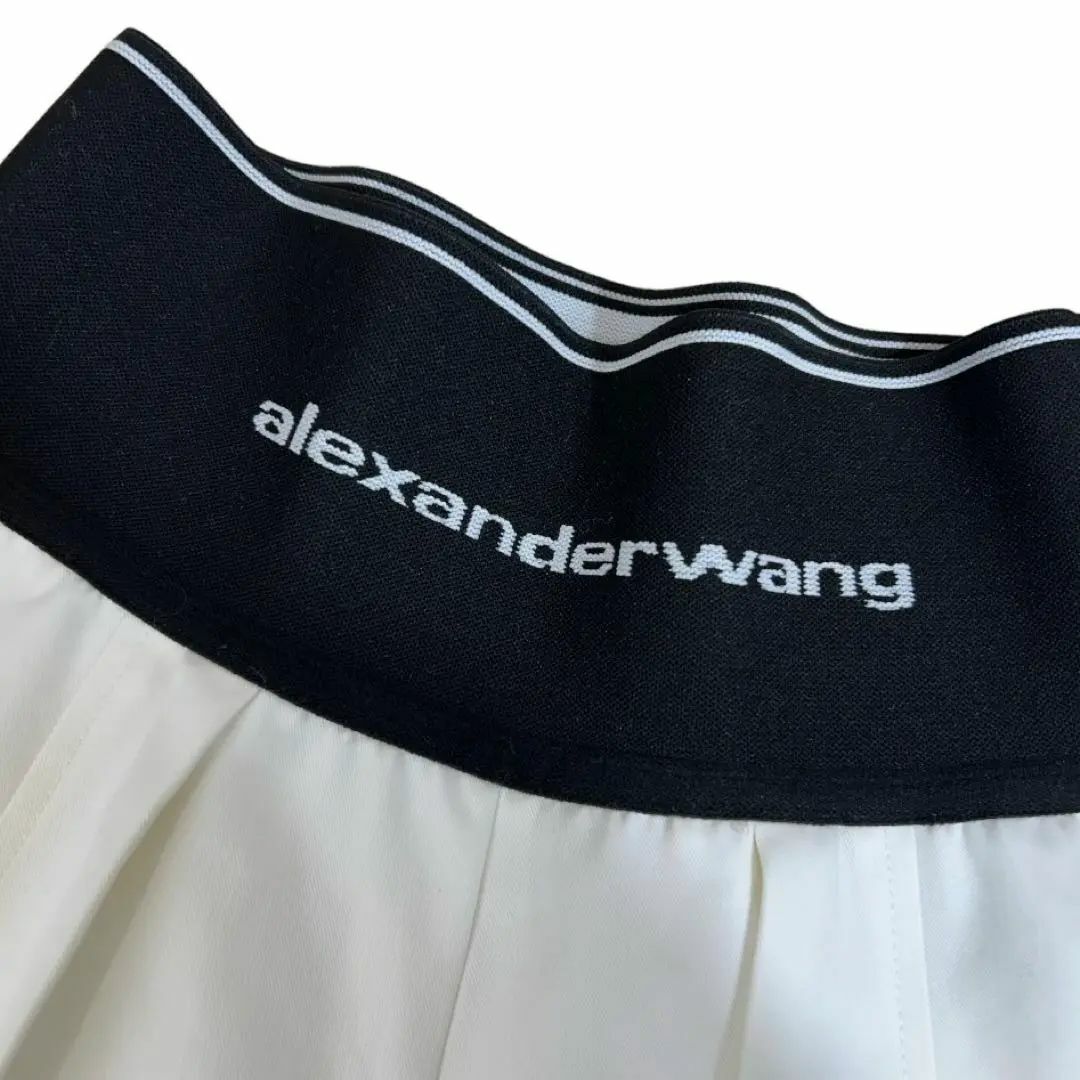 Alexander Wang(アレキサンダーワン)のalexanderwang アレキサンダーワン パンツ ホワイト 2 レディースのパンツ(カジュアルパンツ)の商品写真