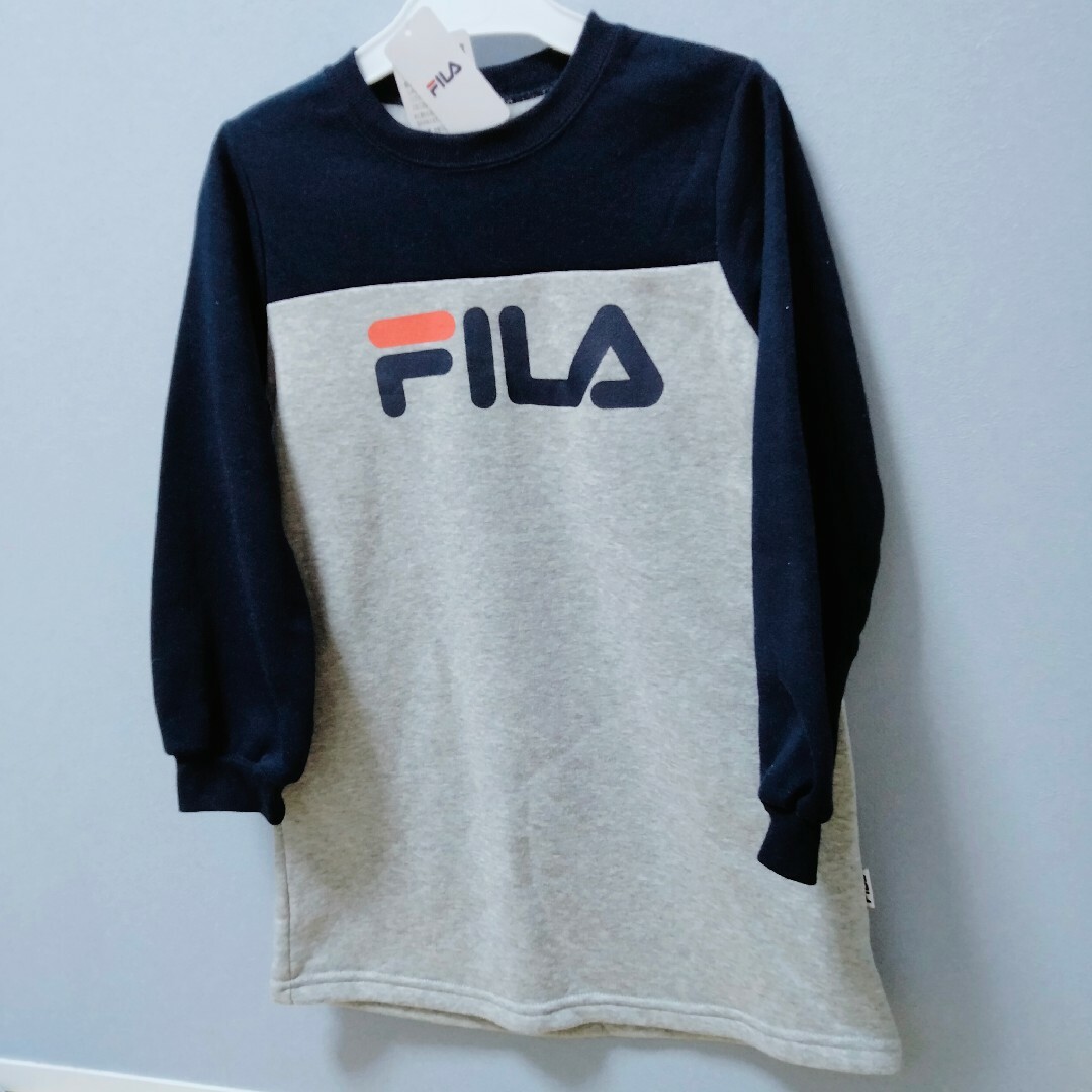 FILA(フィラ)のFILA　フィラ　130 新品タグ付き 女の子　 長袖 トレーナー ワンピース キッズ/ベビー/マタニティのキッズ服女の子用(90cm~)(Tシャツ/カットソー)の商品写真