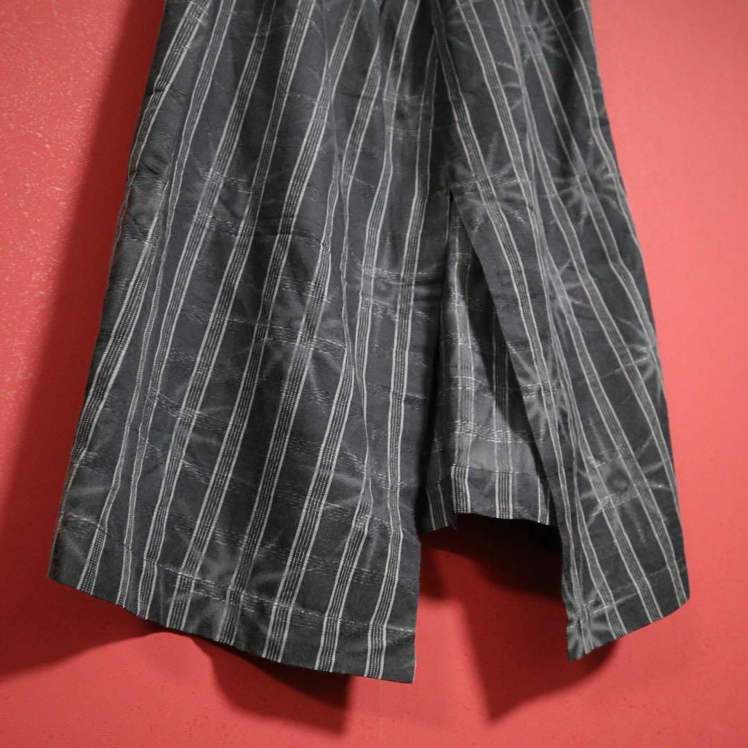 ISSEY MIYAKE(イッセイミヤケ)の【入手困難】ISSEY MIYAKE 80s 筆タグ 総柄 スリット スカート レディースのスカート(ロングスカート)の商品写真