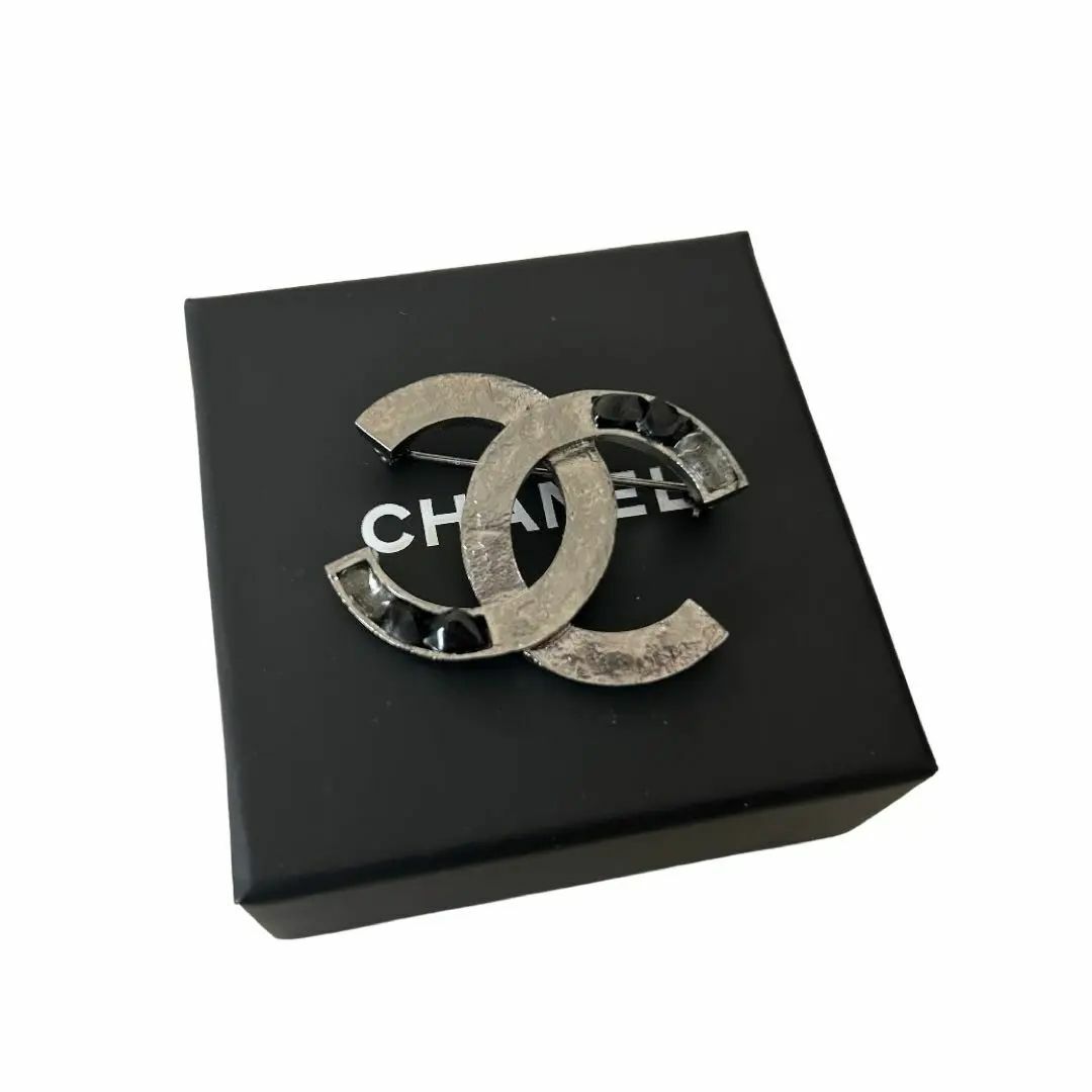 CHANEL シャネル ブローチ ココマーク 12A - アクセサリー CHANEL シャネル ブローチ ココマーク 12A - アクセサリー