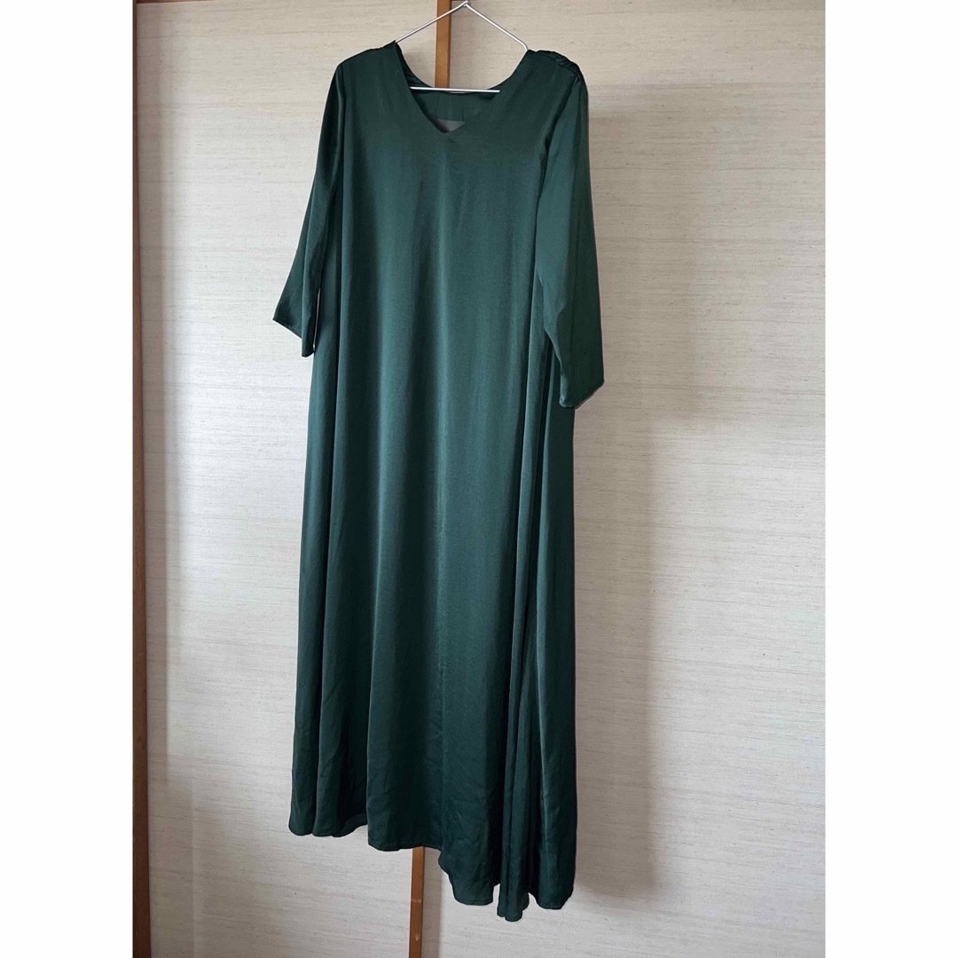 Ameri VINTAGE(アメリヴィンテージ)のAMERI VINTAGE  2WAY CURTAIN VOLUME DRESS レディースのワンピース(ロングワンピース/マキシワンピース)の商品写真