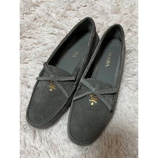 プラダ(PRADA)のPRADA スエード モカシン 37.5(スリッポン/モカシン)