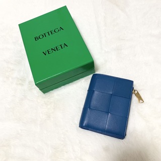 ボッテガヴェネタ(Bottega Veneta)のBOTTEGA VENETA スモール カセット 二つ折りファスナーウォレット(折り財布)
