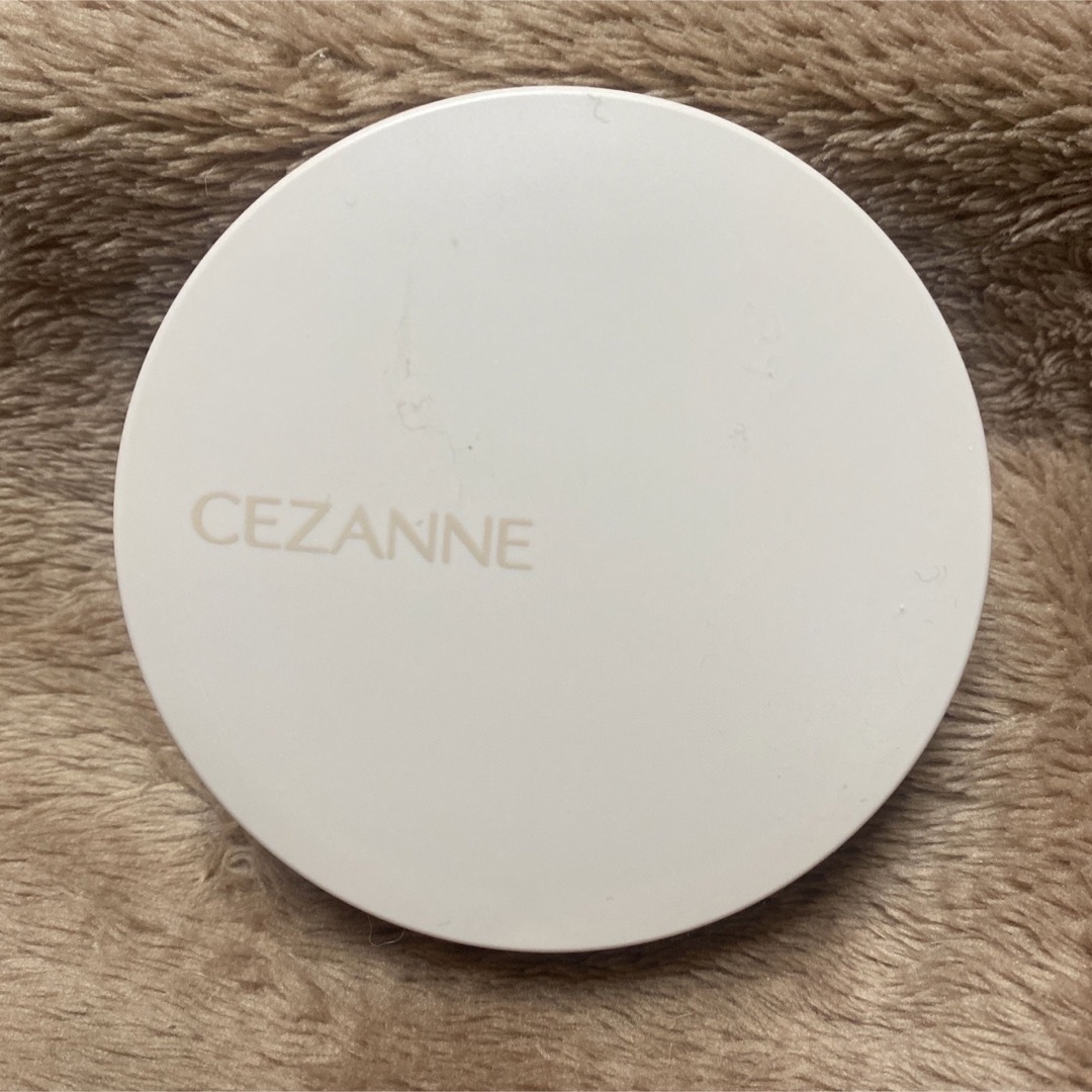 CEZANNE（セザンヌ化粧品）(セザンヌケショウヒン)のyukinko様専用セザンヌ クッションファンデーション 10明るいオークル系 コスメ/美容のベースメイク/化粧品(ファンデーション)の商品写真