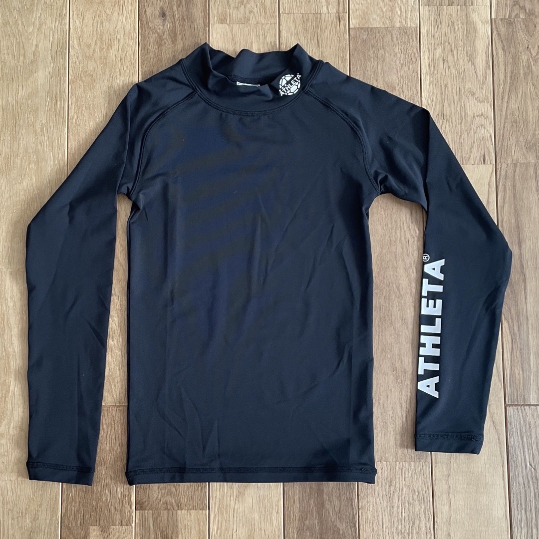 ATHLETA(アスレタ)のアレスタ　長袖インナーシャツ　140 キッズ/ベビー/マタニティのキッズ服男の子用(90cm~)(Tシャツ/カットソー)の商品写真