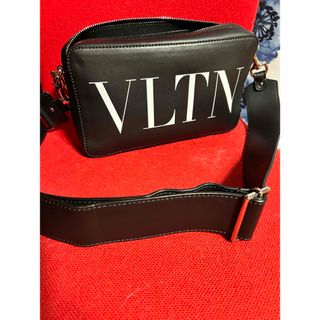 ヴァレンティノ(VALENTINO)の限定値下げ！VALENTINOロゴレザー3wayバッグ！(ショルダーバッグ)