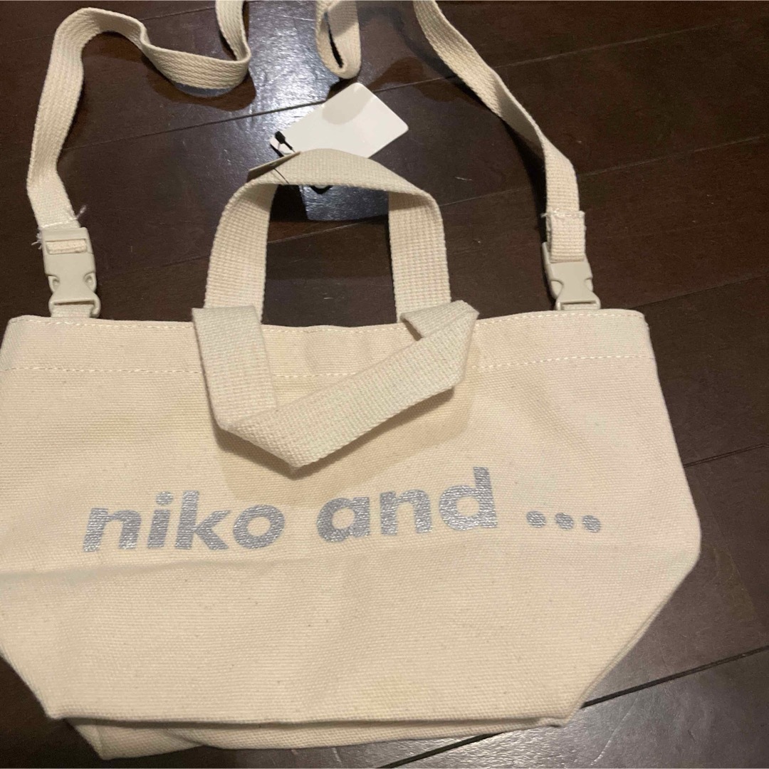 niko and...(ニコアンド)の新品未使用品/ニコアンドの2wayショルダーバッグ レディースのバッグ(ショルダーバッグ)の商品写真