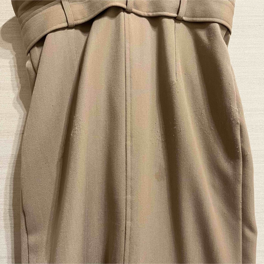 ROYAL PARTY(ロイヤルパーティー)のROYALPARTY ジャンパースカート　ベージュ レディースのスカート(ひざ丈スカート)の商品写真