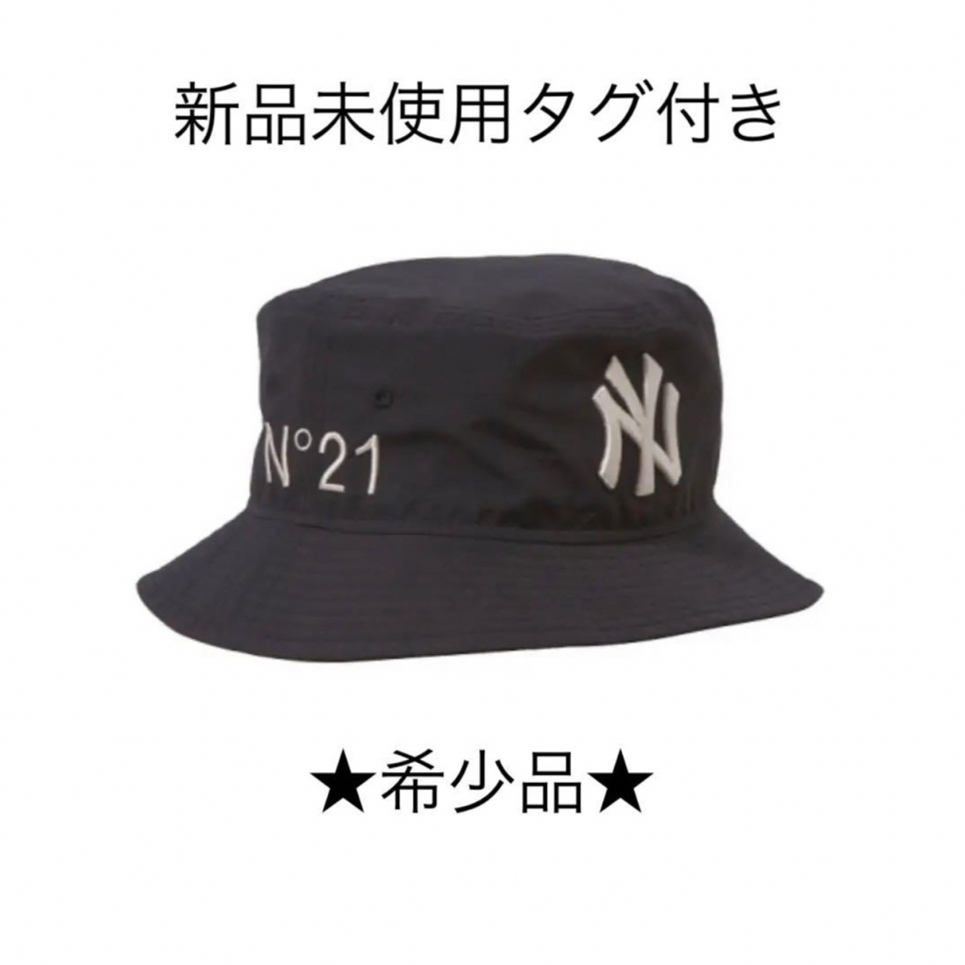 N°21(ヌメロヴェントゥーノ)のN°21×NEWERA BUCKET-01 レディースの帽子(ハット)の商品写真