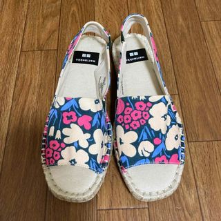 マリメッコ(marimekko)の希少！マリメッコ×ユニクロ　コラボサンダル　S ブルーピンク(サンダル)