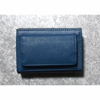 ギオネ(GUIONNET)のGUIONNET ギオネ 三つ折り 財布　スライド式カードケース(折り財布)