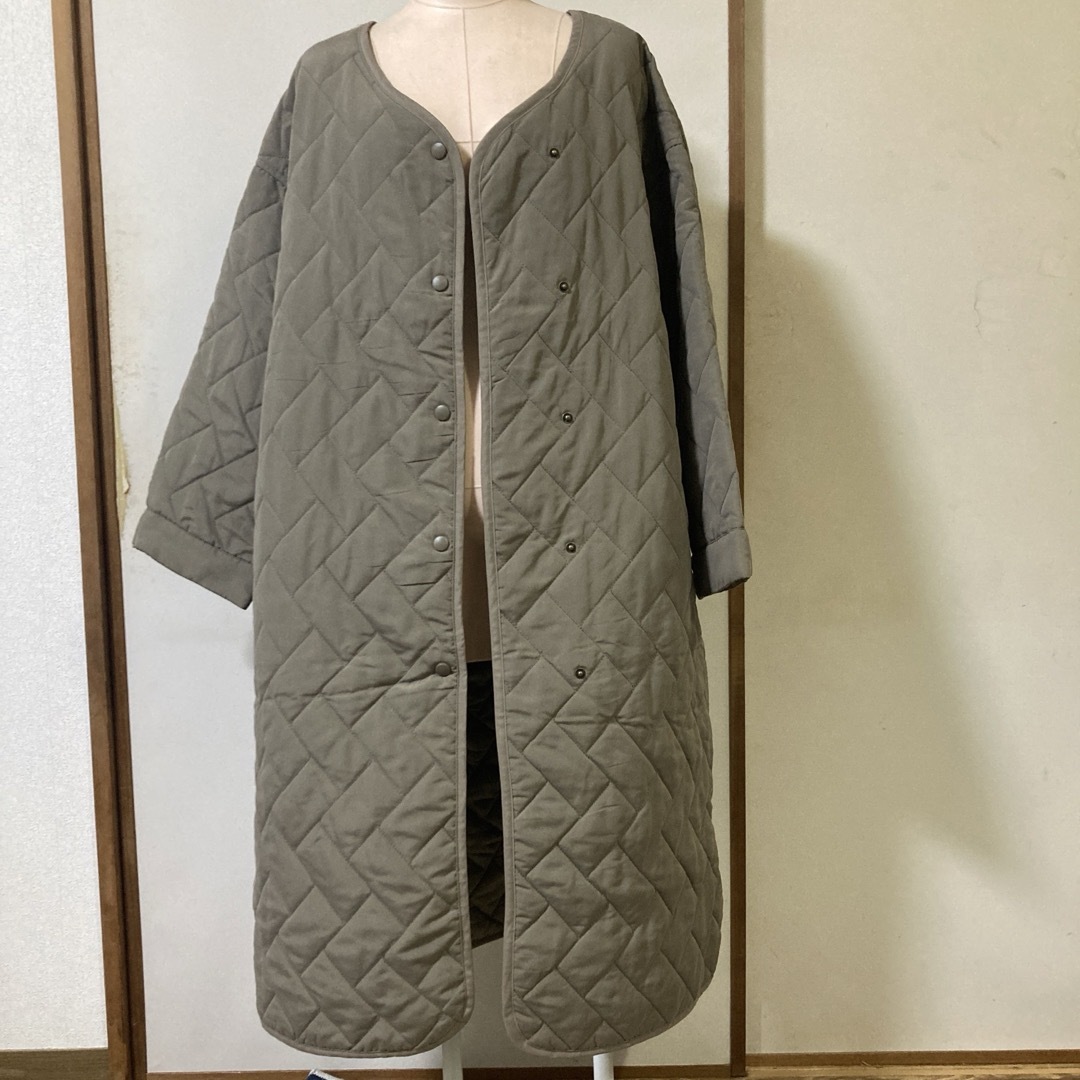 キルティングコート　ロング レディースのジャケット/アウター(ロングコート)の商品写真
