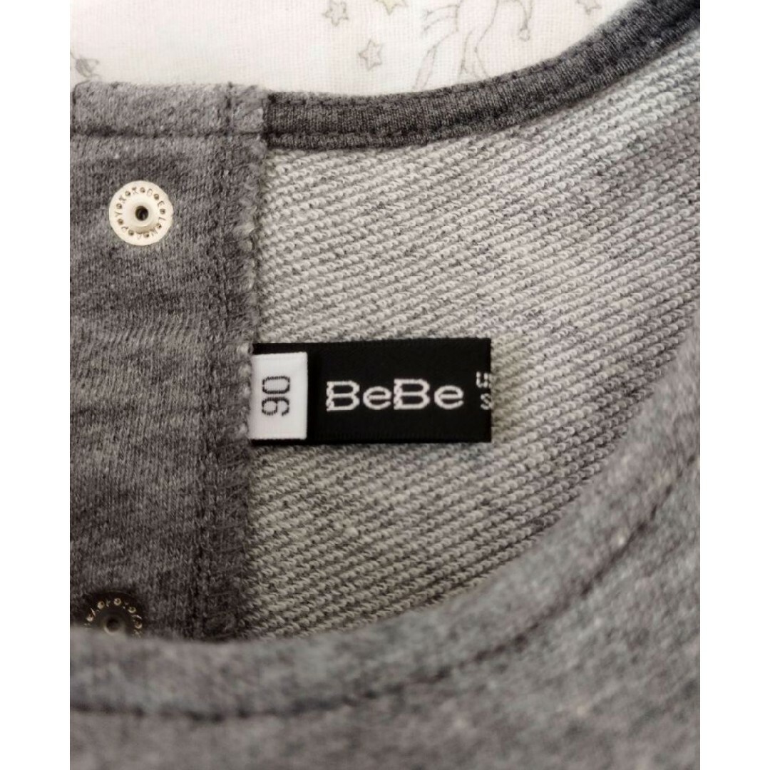 BeBe(ベベ)のBeBe　ワンピース　90　グレー　ひらひら キッズ/ベビー/マタニティのキッズ服女の子用(90cm~)(ワンピース)の商品写真