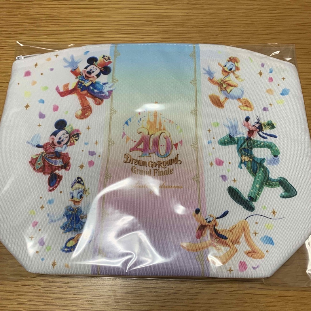 Disney(ディズニー)のDisney 40周年 グランドフィナーレ スーベニア バッグ エンタメ/ホビーのおもちゃ/ぬいぐるみ(キャラクターグッズ)の商品写真