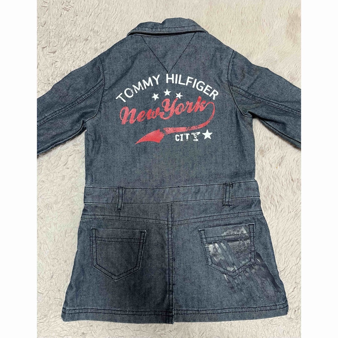 TOMMY HILFIGER(トミーヒルフィガー)の美品 TOMMY HILFIGER デニムワンピース 90cm キッズ/ベビー/マタニティのキッズ服女の子用(90cm~)(ワンピース)の商品写真