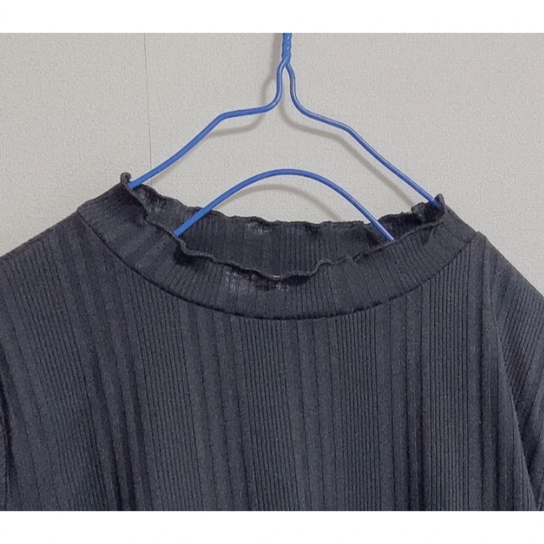 フリルネックTシャツ　トップス　インナー レディースのトップス(カットソー(長袖/七分))の商品写真