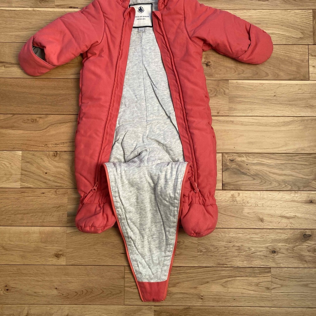 PETIT BATEAU(プチバトー)の美品　プチバトー　6m  ジャンプスーツ　カバーオール キッズ/ベビー/マタニティのベビー服(~85cm)(カバーオール)の商品写真