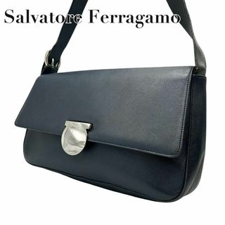 サルヴァトーレフェラガモ(Salvatore Ferragamo)の良品　フェラガモ　s53 肩掛け　ワンショルダーバッグ　ガンチーニ　ネイビー(ショルダーバッグ)