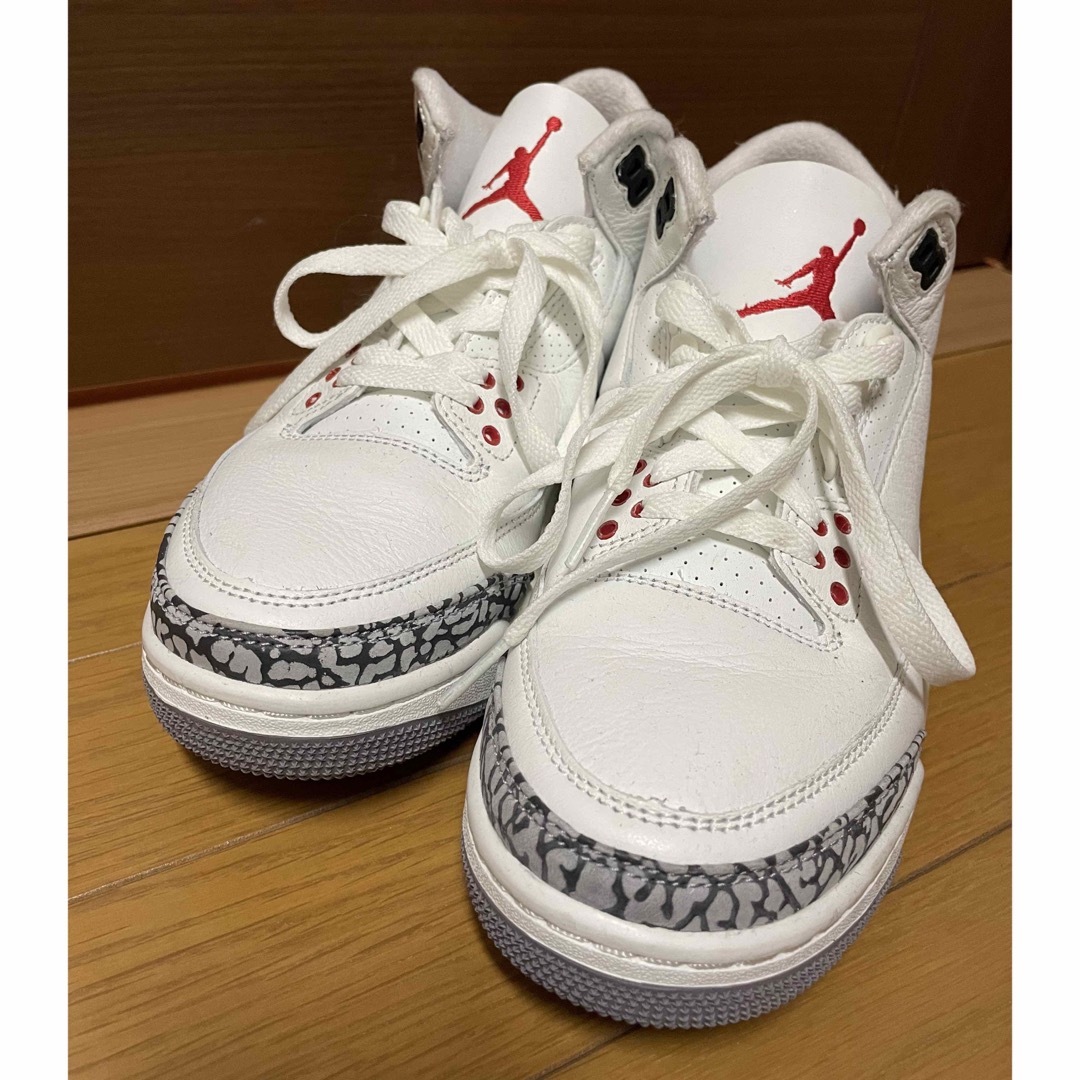 Jordan Brand（NIKE）(ジョーダン)のNIKE AIR Jordan 3 レトロ　White 25㎝ メンズの靴/シューズ(スニーカー)の商品写真