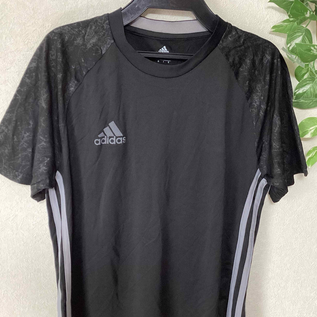 adidas(アディダス)の⭐︎新品未使用⭐︎adidas トレーニング　シャツ　sizeS スポーツ/アウトドアのサッカー/フットサル(ウェア)の商品写真