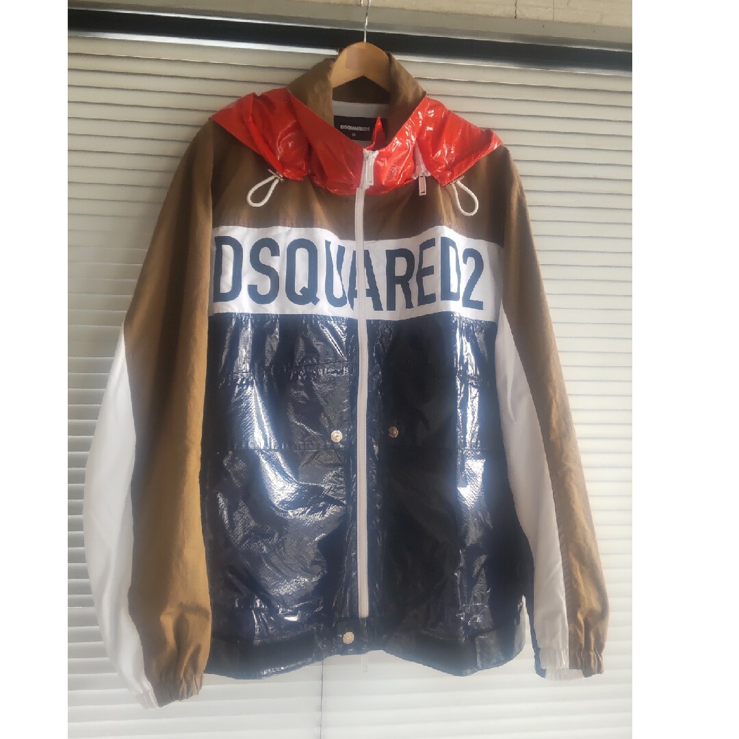 DSQUARED2(ディースクエアード)のDSQUARED2   美品。ナイロンジャケット。 メンズのジャケット/アウター(ナイロンジャケット)の商品写真