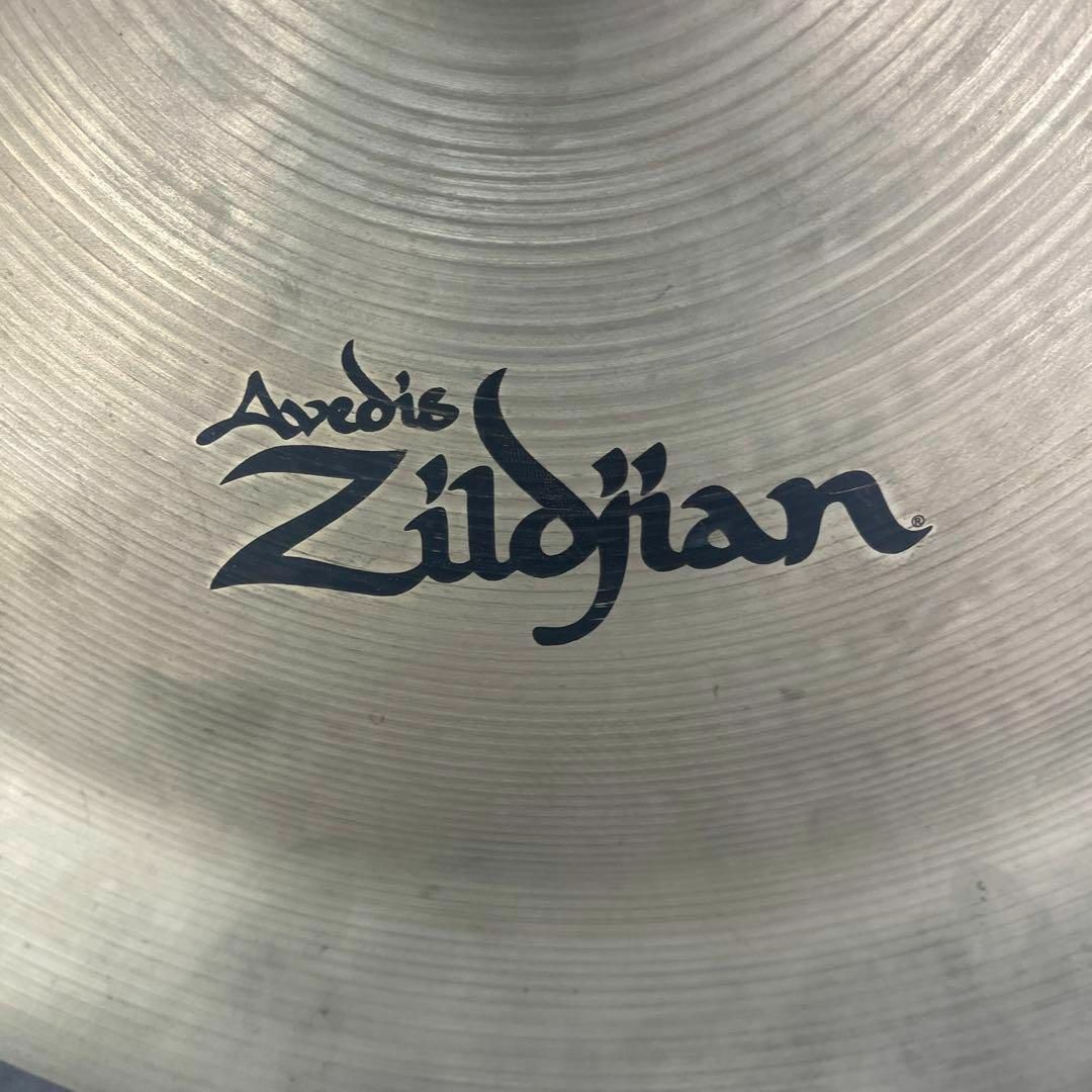 Zildjian(ジルジャン)の良品 Zildjian ジルジャン 漢家兒 China High  18インチ 楽器の打楽器(その他)の商品写真