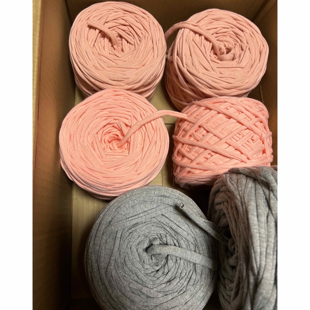 Tシャツヤーン　wacka(itto yarn) 新品　まとめ売り ハンドメイドの素材/材料(生地/糸)の商品写真