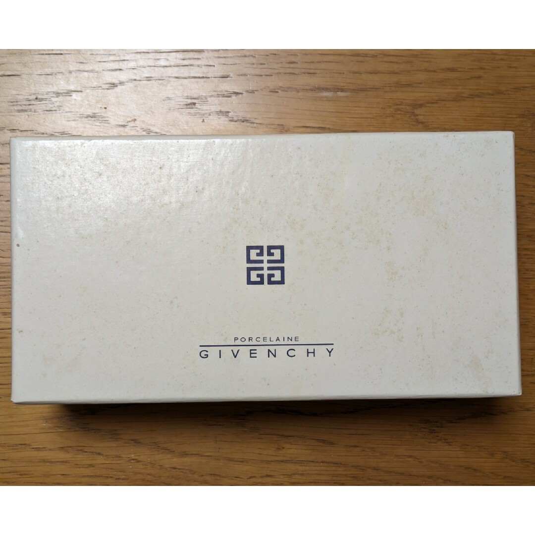 GIVENCHY(ジバンシィ)のGIVENCHY コースター付ペアマグセット インテリア/住まい/日用品のキッチン/食器(食器)の商品写真