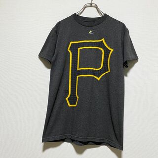 メジャーリーグベースボール(MLB)のアメリカ古着　ピッツバーグ・パイレーツ　マジェスティック　半袖Tシャツ　J574(Tシャツ/カットソー(半袖/袖なし))