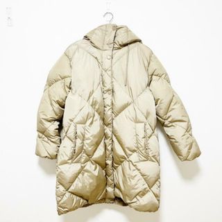 Max MaraWEEKEND(マックスマーラウィークエンド) ダウンコート サイズ4 XL レディース - ベージュ 長袖/冬(ダウンコート)