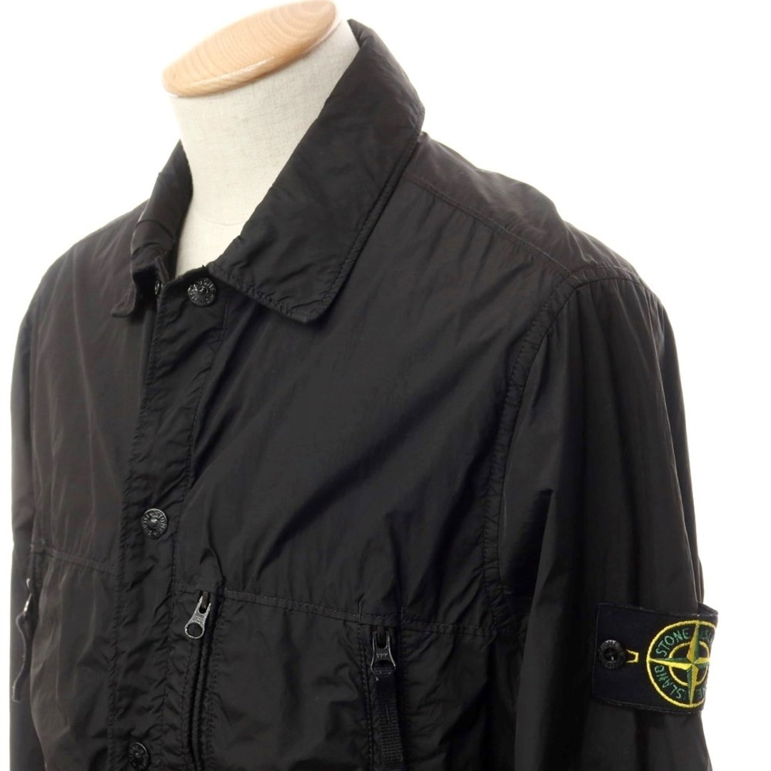 STONE ISLAND(ストーンアイランド)の【中古】ストーンアイランド STONE ISLAND ナイロン シェルジャケット ブラック【サイズS】【メンズ】 メンズのジャケット/アウター(ミリタリージャケット)の商品写真