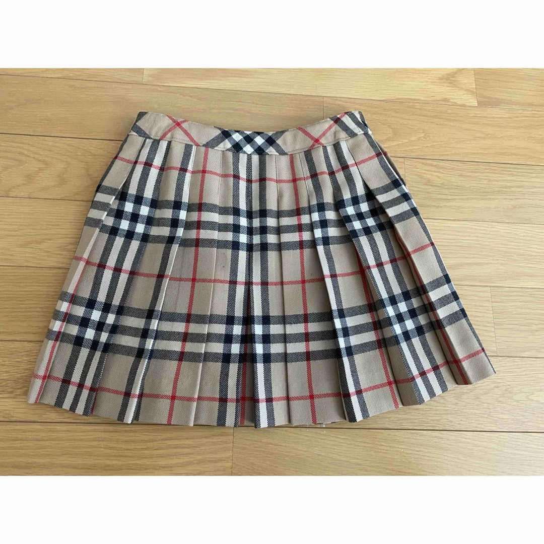 BURBERRY(バーバリー)のバーバリー　スカート　チェック　キッズ　110  プリーツ キッズ/ベビー/マタニティのキッズ服女の子用(90cm~)(スカート)の商品写真