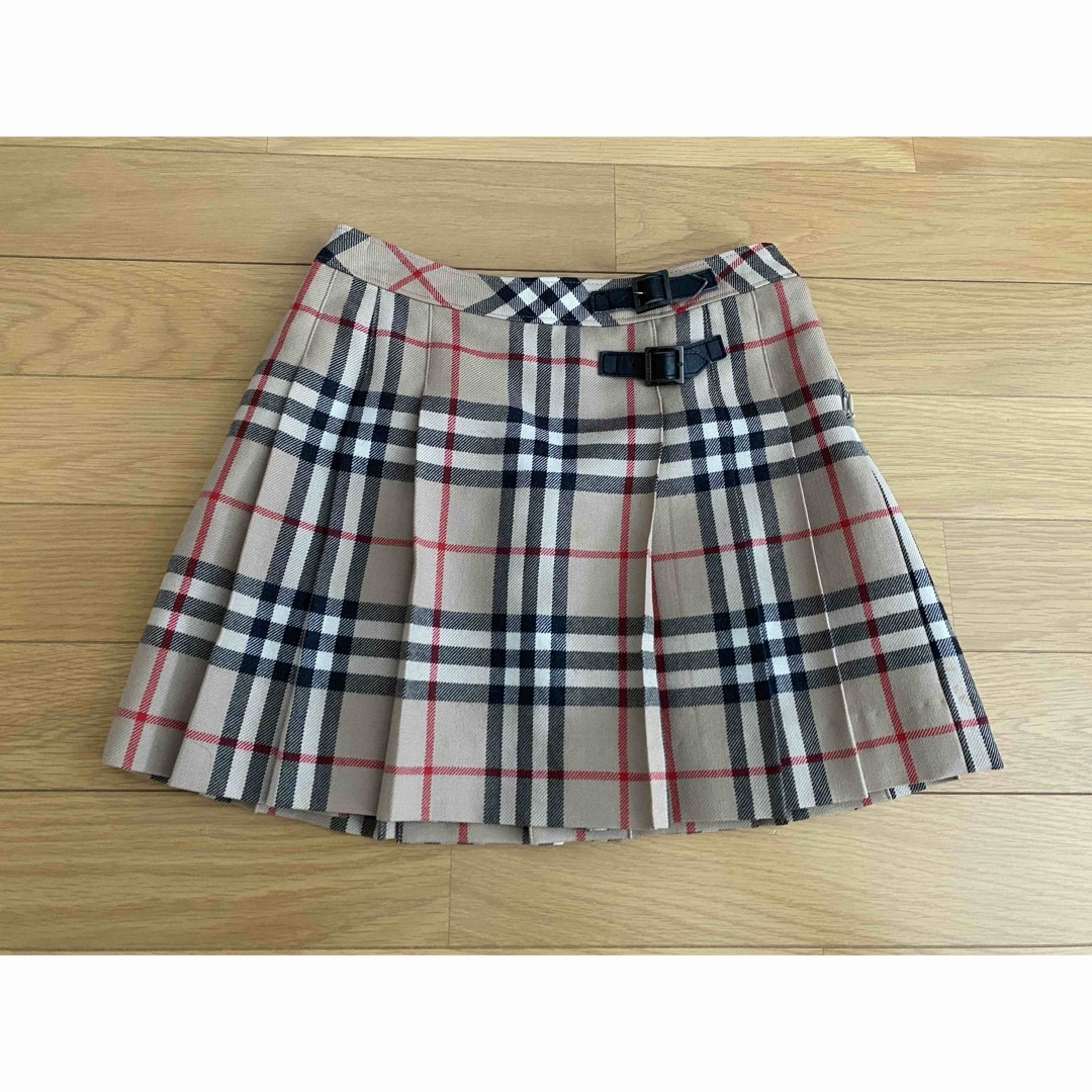 BURBERRY(バーバリー)のバーバリー　スカート　チェック　キッズ　110  プリーツ キッズ/ベビー/マタニティのキッズ服女の子用(90cm~)(スカート)の商品写真