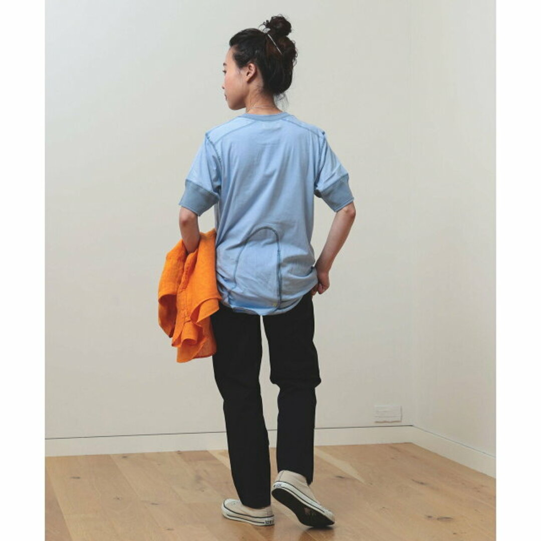 BEAMS BOY(ビームスボーイ)の【SLATE_BLUE】BEAMS BOY / バックディテール 1ボタン ヘンリーネック Tシャツ レディースのトップス(カットソー(長袖/七分))の商品写真