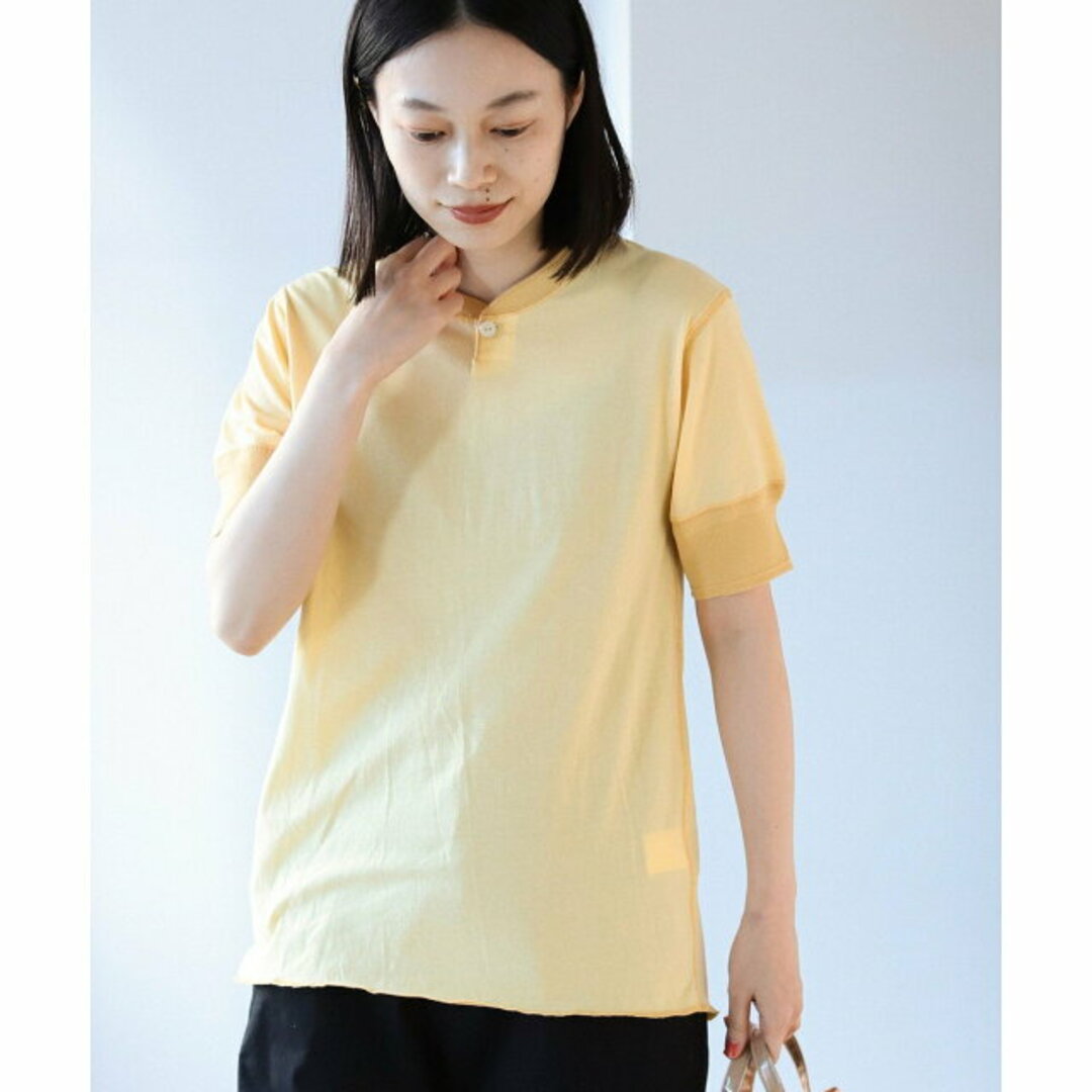 BEAMS BOY(ビームスボーイ)の【LT.YELLOW】BEAMS BOY / バックディテール 1ボタン ヘンリーネック Tシャツ レディースのトップス(カットソー(長袖/七分))の商品写真