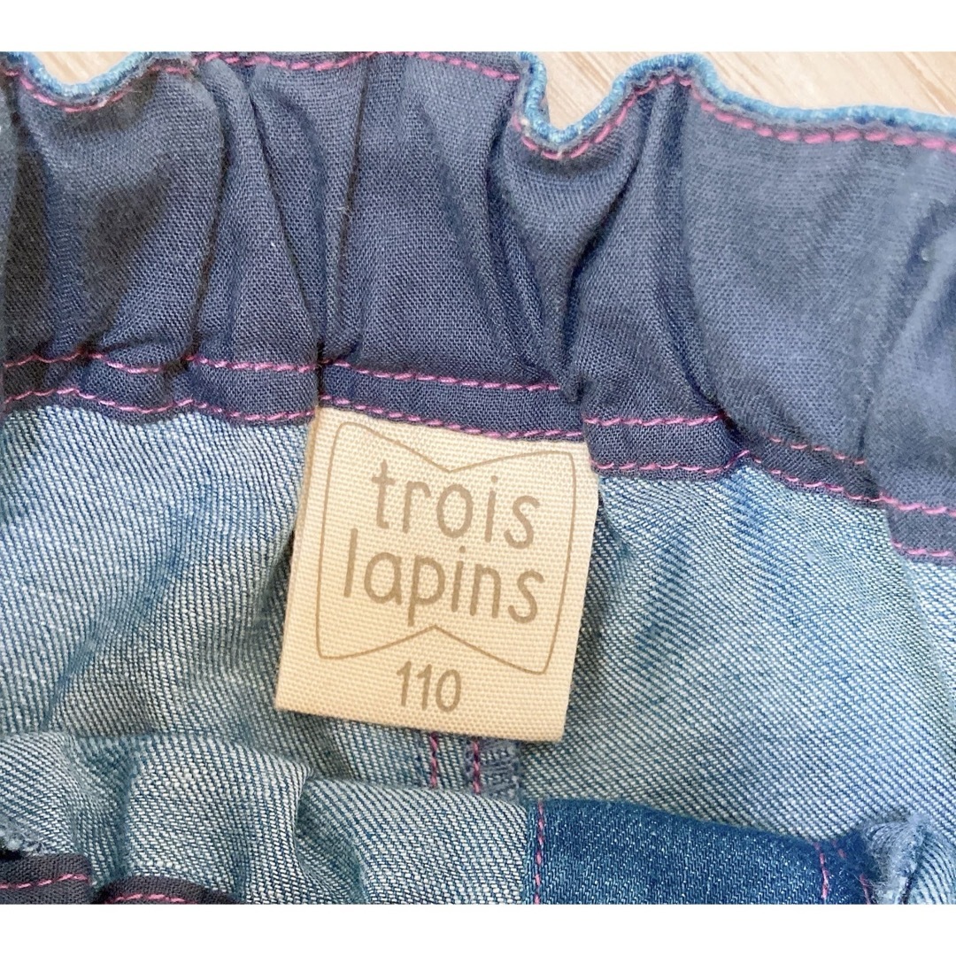 trois lapins(トロワラパン)のトロワラパン ドットリボン刺繍 デニム ハーフパンツ 110cm キッズ/ベビー/マタニティのキッズ服女の子用(90cm~)(パンツ/スパッツ)の商品写真