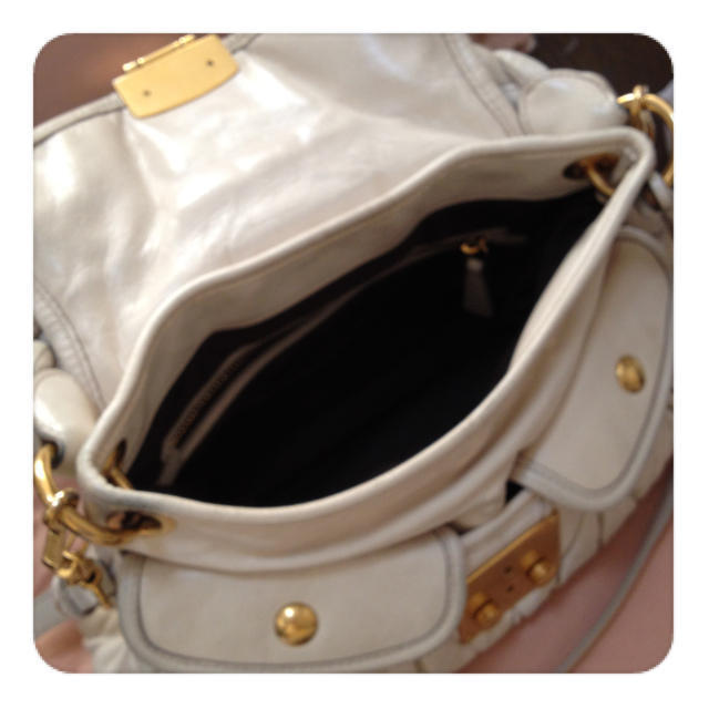 miumiu(ミュウミュウ)の♡ miu miu ♡ マトラッセバッグ レディースのバッグ(ハンドバッグ)の商品写真