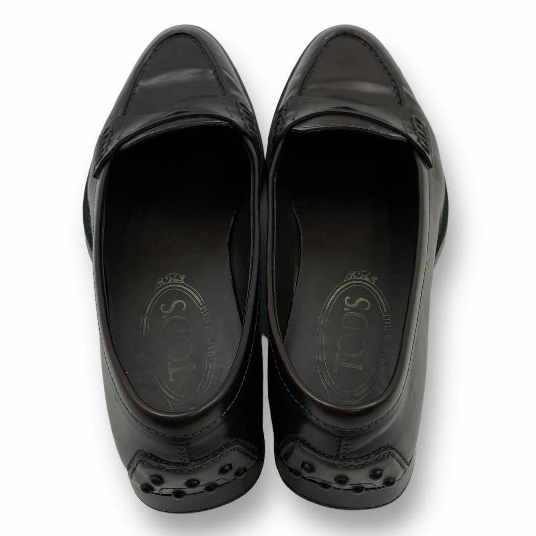 TOD'S(トッズ)の美品 TOD'S ローファー ハーフサドル Tロゴ レザー 茶 37.5表記 レディースの靴/シューズ(ローファー/革靴)の商品写真