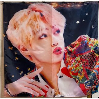 ボウダンショウネンダン(防弾少年団(BTS))の⚛️BTS  正方形タペストリー  テヒョン テテ V(K-POP/アジア)