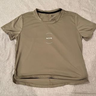 ナイキ(NIKE)のNIKE ドライフィット　Tシャツ　Sサイズ　美品(ウェア)